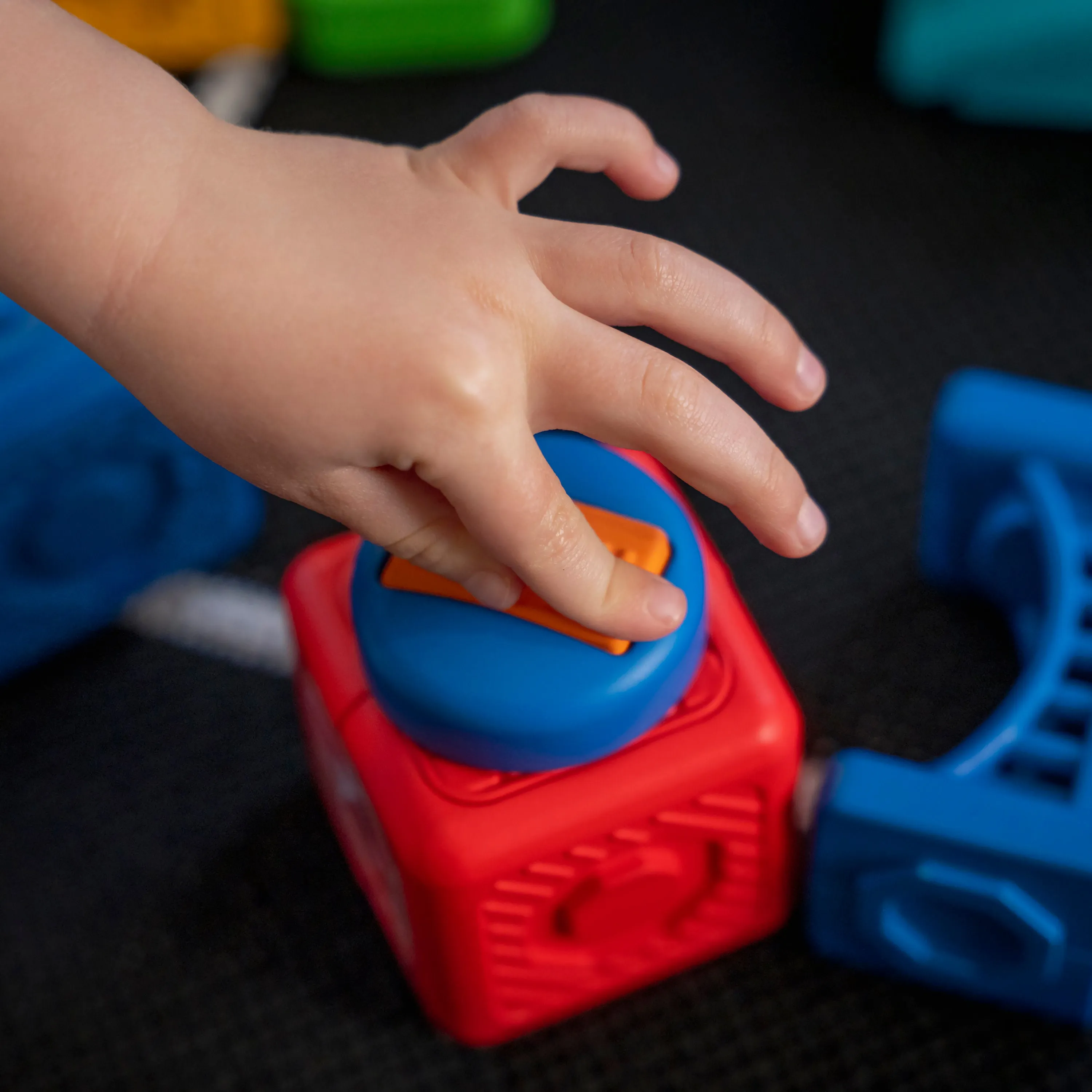 Baby Einstein Connectables 15-Piece Bridge & Learn Magnetic Activity Blocks