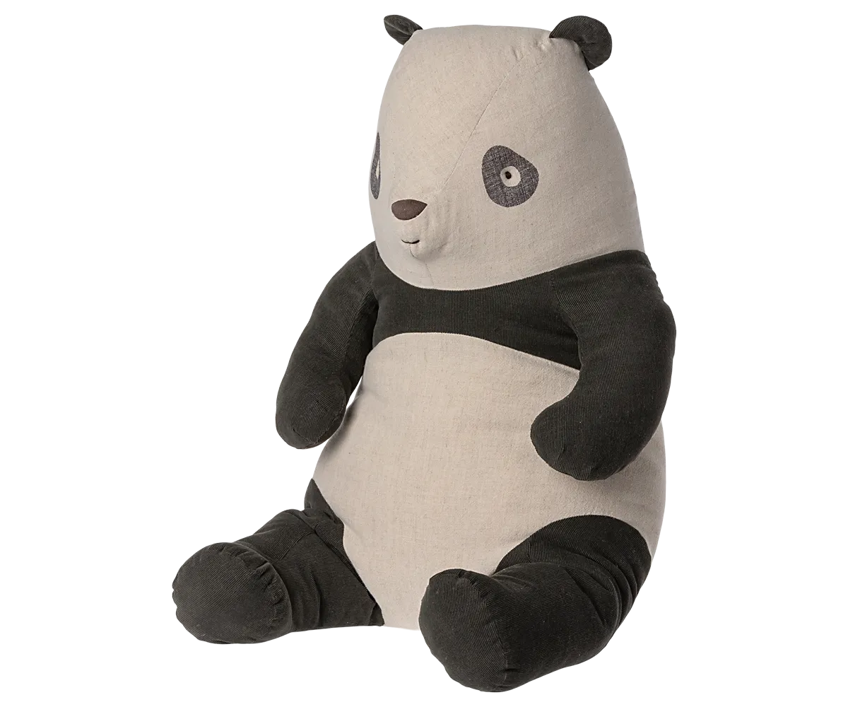 Panda, Large