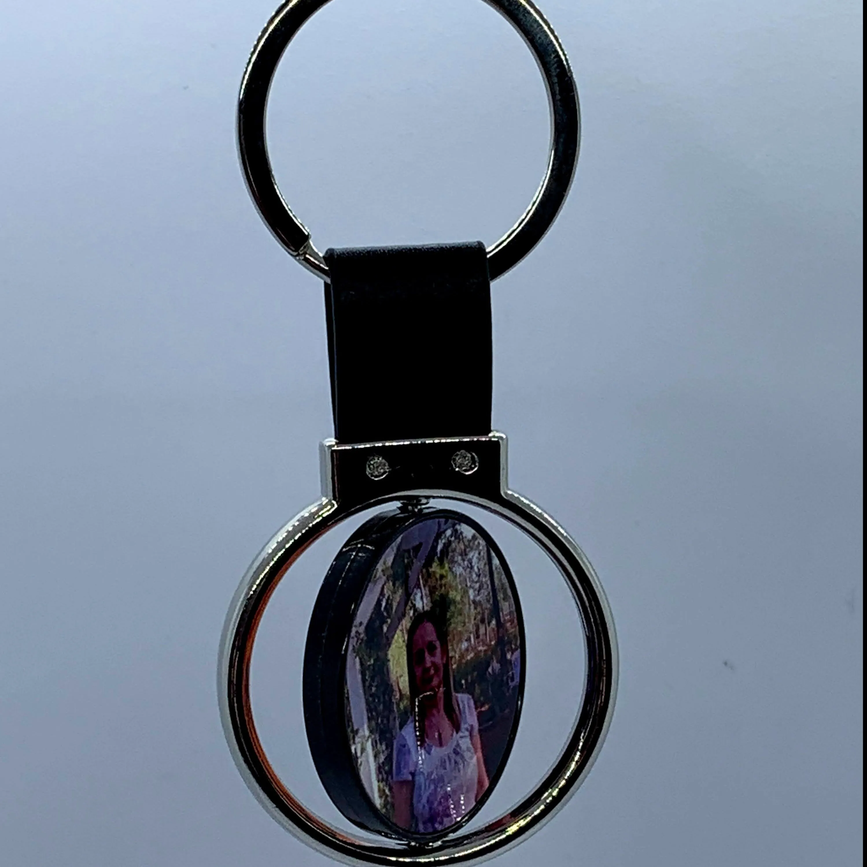 Rotating, 2 Pictures Keychain